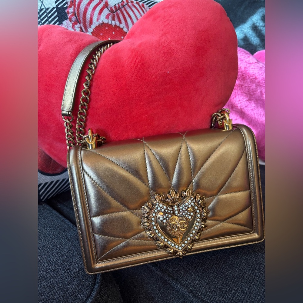Copper gold D&G Devotion collection lambskin leather crossbody bag. Size small.